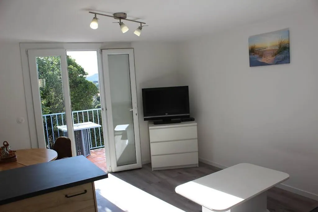 La Petite Rascasse, Appartement Avec Terrasse Ensoleillee Le Le Rayol-Canadel-sur-Mer