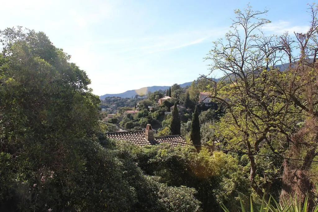 La Petite Rascasse, Appartement Avec Terrasse Ensoleillee Le Le Rayol-Canadel-sur-Mer