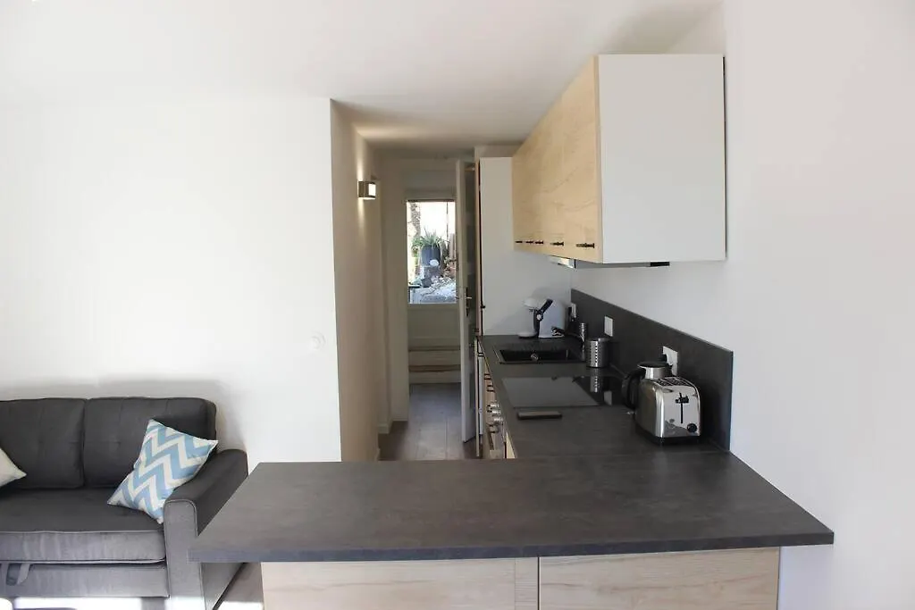 La Petite Rascasse, Appartement Avec Terrasse Ensoleillee Le Le Rayol-Canadel-sur-Mer France